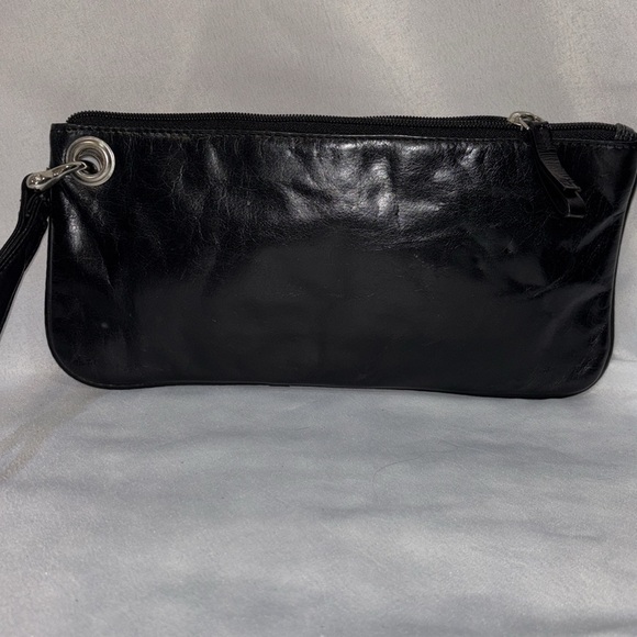 Sophia Visconti Black Distressed Genuine Leather Wristlet Clutch Wallet Purse - Picture 1 of 7